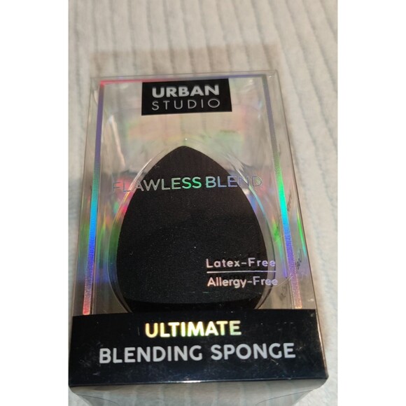 CALA Urban Studio Duo Flawless Blend Ultimate Blending Sponge Black - Picture 3 of 8